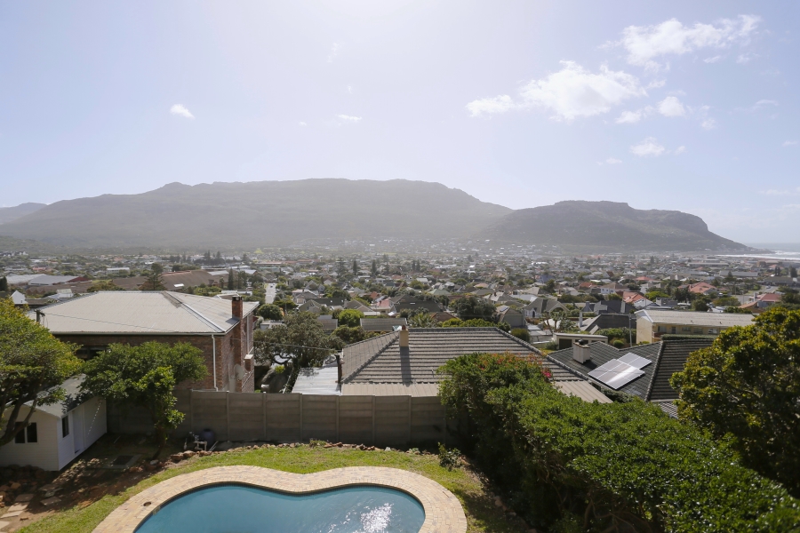 To Let 3 Bedroom Property for Rent in Fish Hoek Western Cape